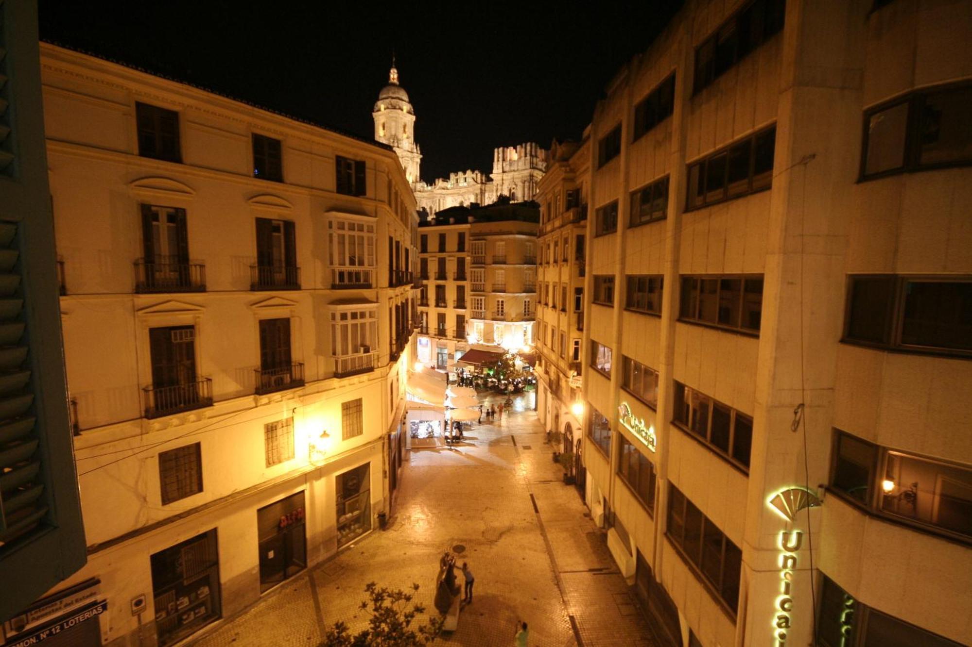 Apartamentos Calle Larios Malaga Room photo