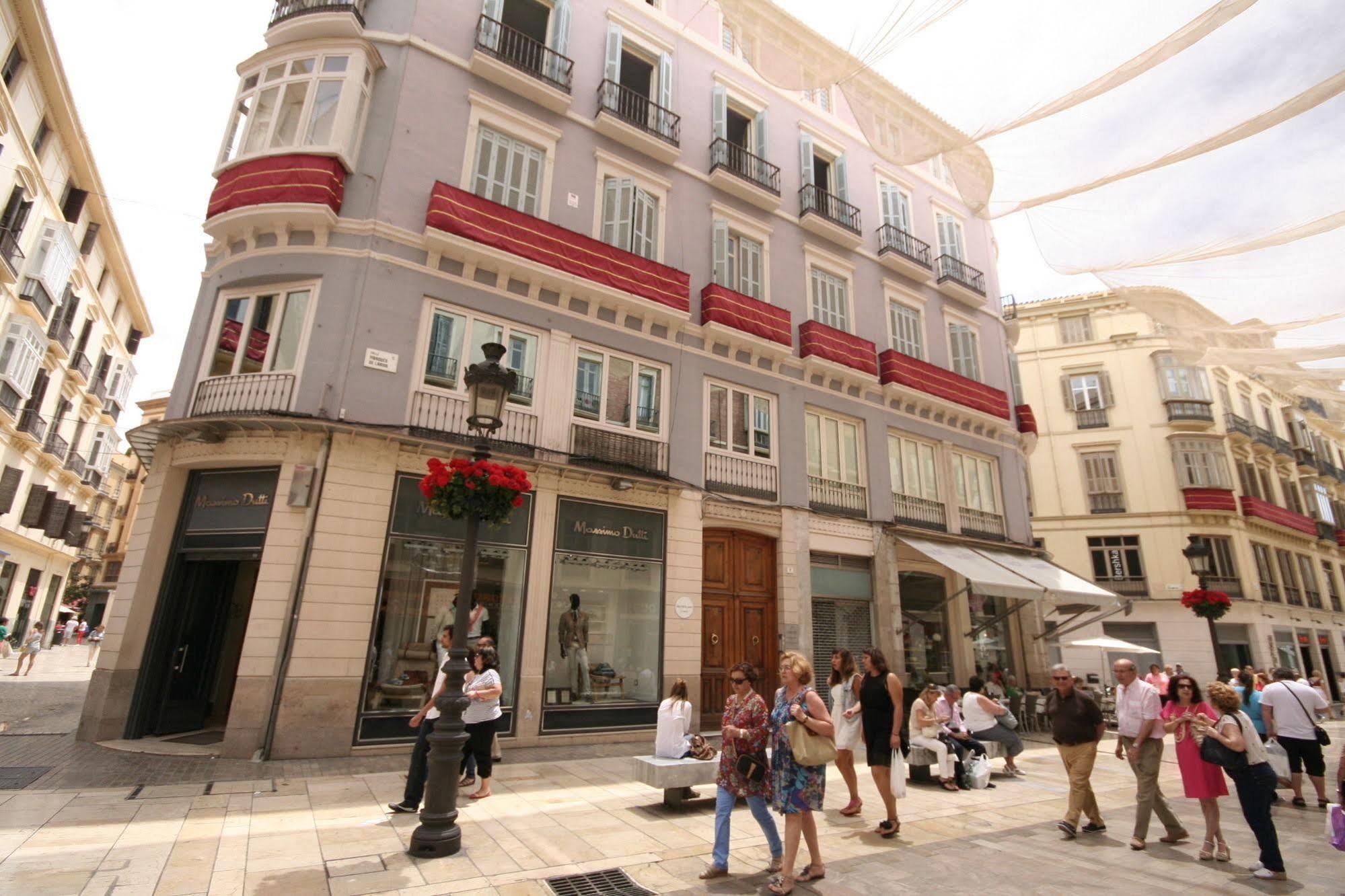 Apartamentos Calle Larios Malaga Exterior photo