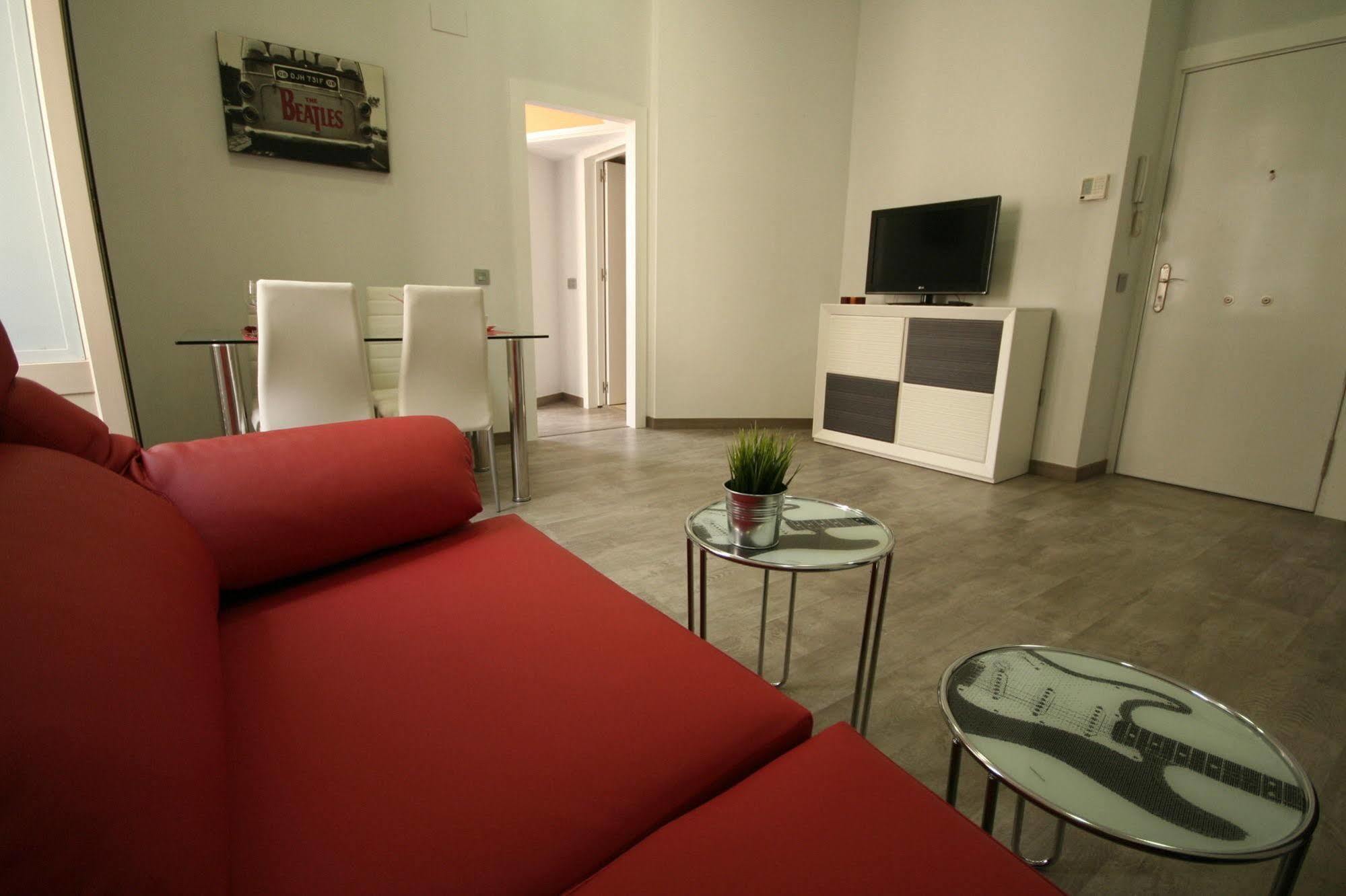 Apartamentos Calle Larios Malaga Exterior photo